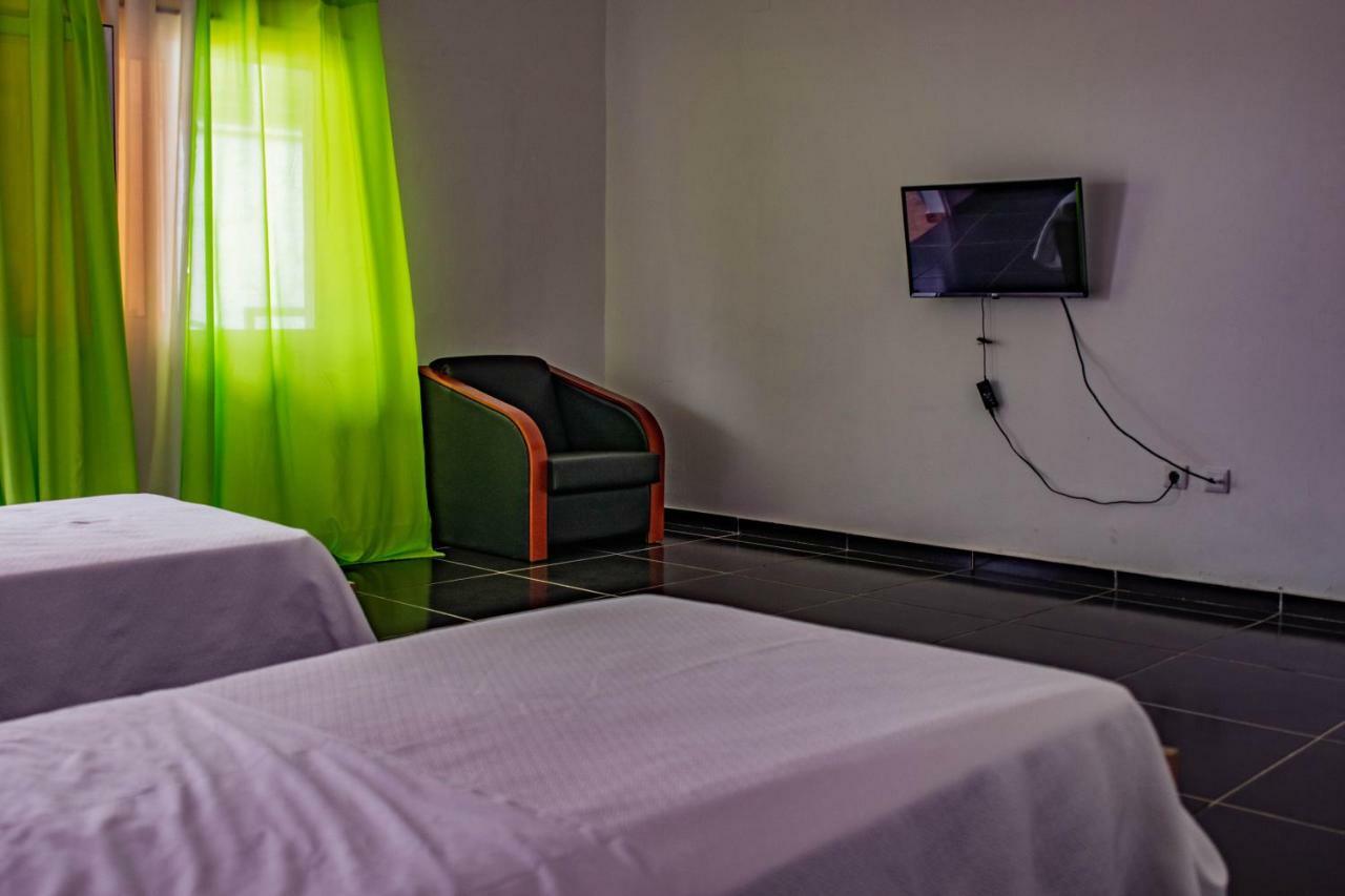 Hotel Vitoria Sao Tome Ngoại thất bức ảnh