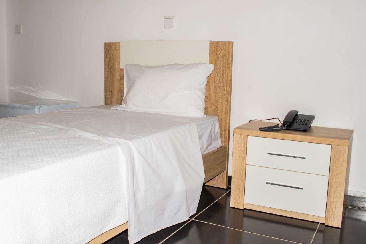 Hotel Vitoria Sao Tome Ngoại thất bức ảnh