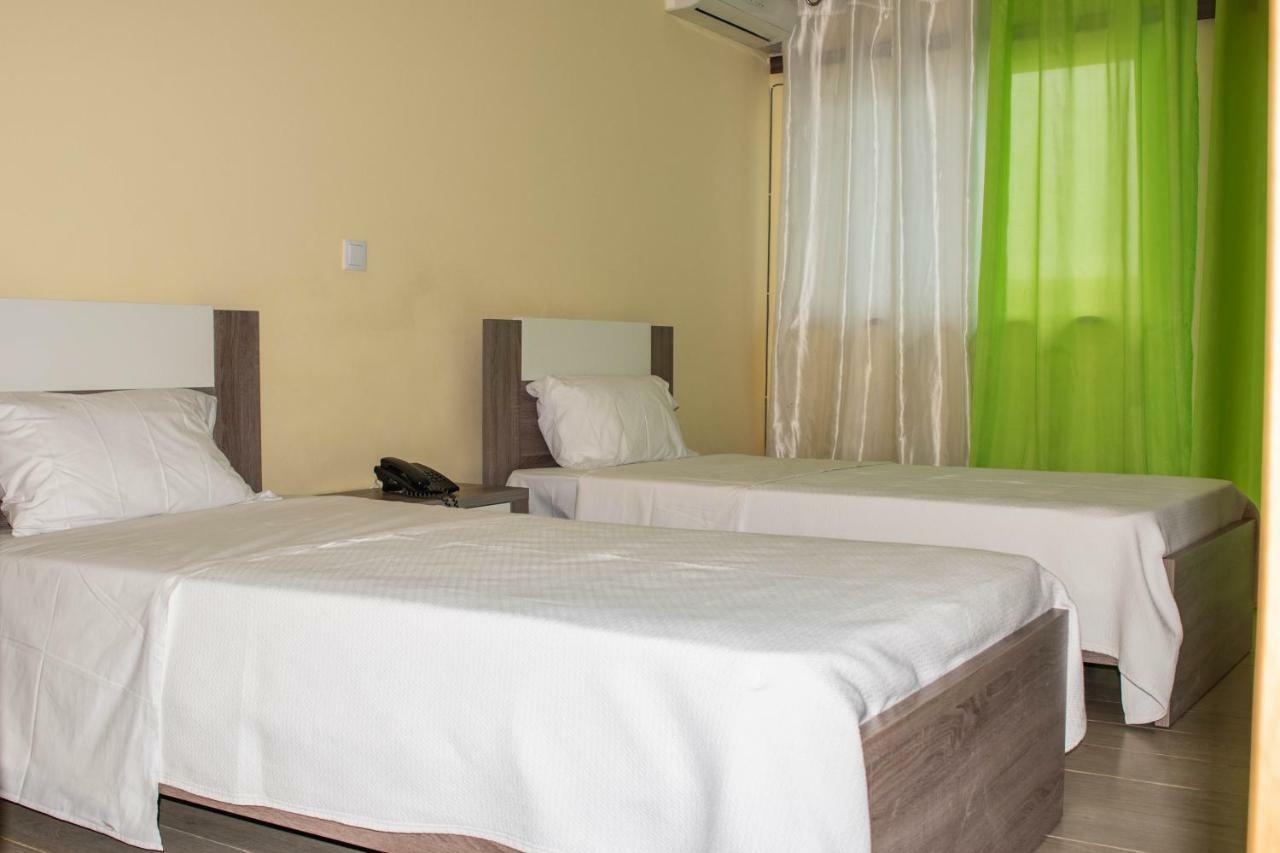 Hotel Vitoria Sao Tome Ngoại thất bức ảnh